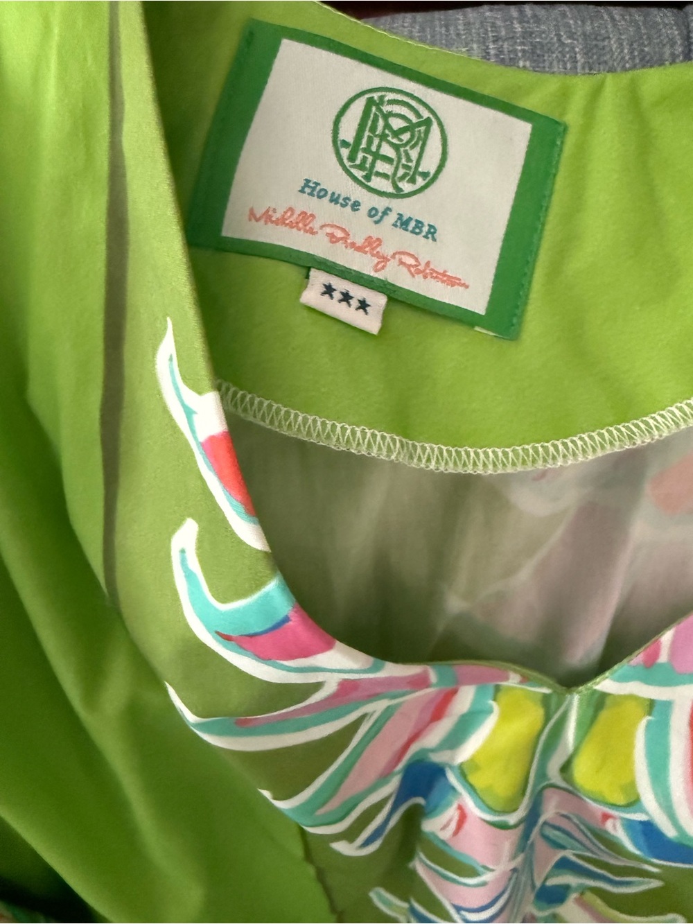 HOUSE OF MBR Bright Green accented Women's Top with Pink Trim NEVER WORN - Picture 2 of 4